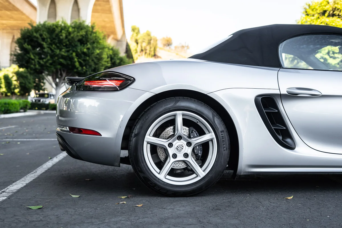 2018 Porsche 718 Boxster — photo 18