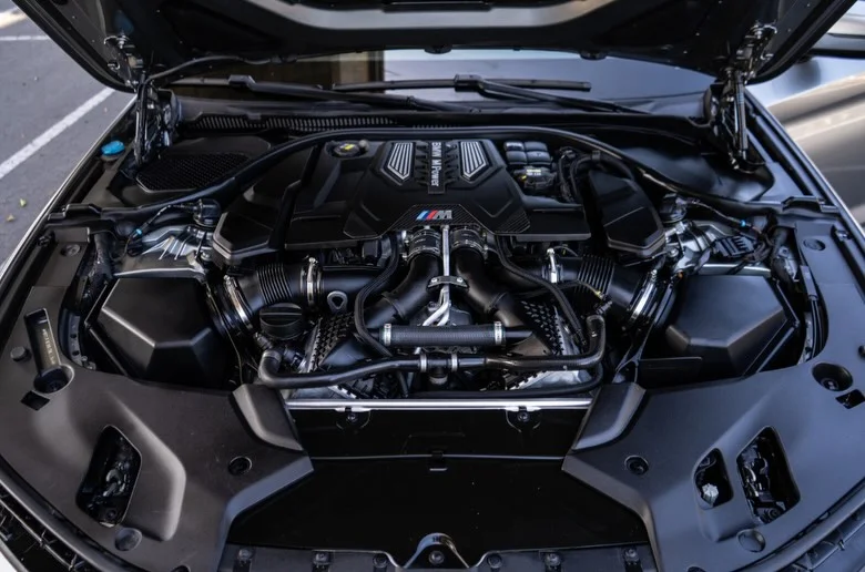2020 BMW M5 — photo 11