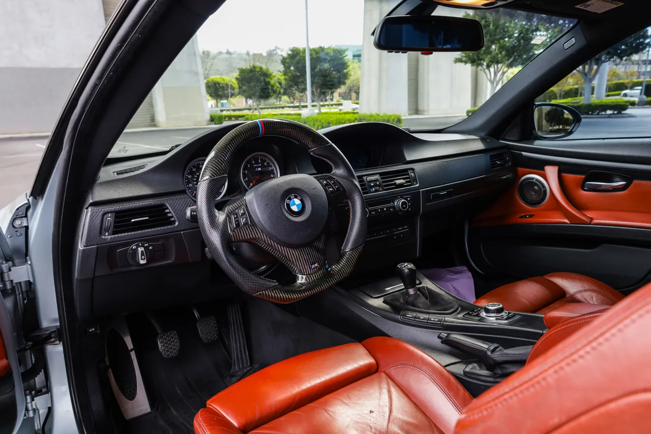 2010 BMW M3 — photo 21